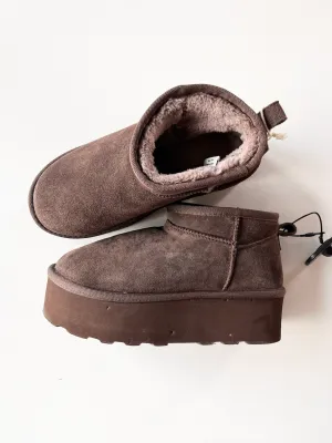 Cushionaire Boots Womens 7