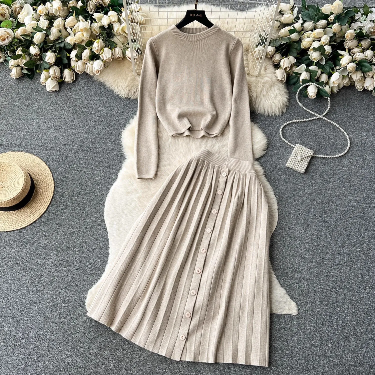 knitted fashion suit for women round neck T-shirt   pleated skirt   S4580