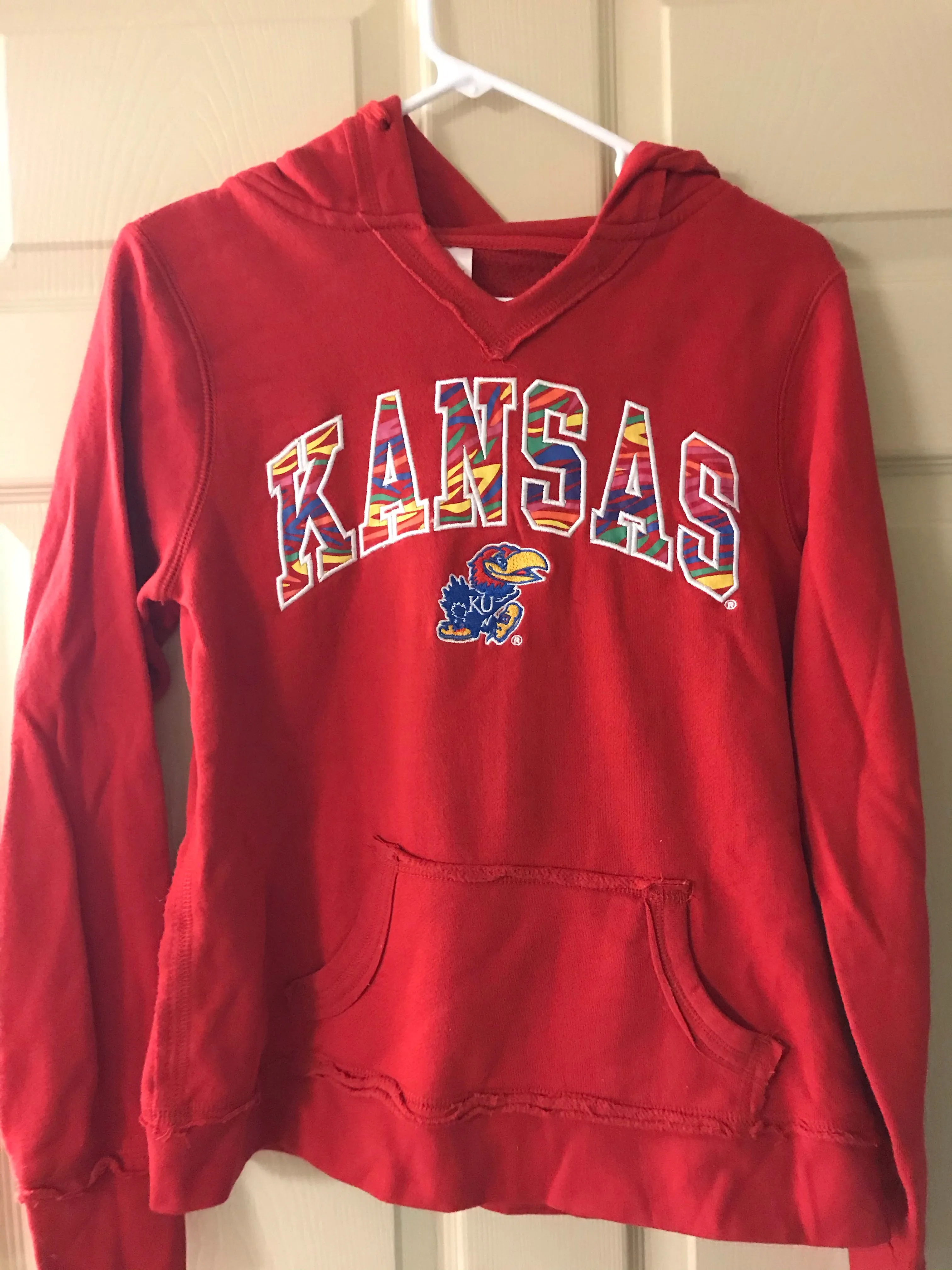 <€€* Womens Small KANSAS University JAYHAWKS Sweatshirt Red Knights Apparel