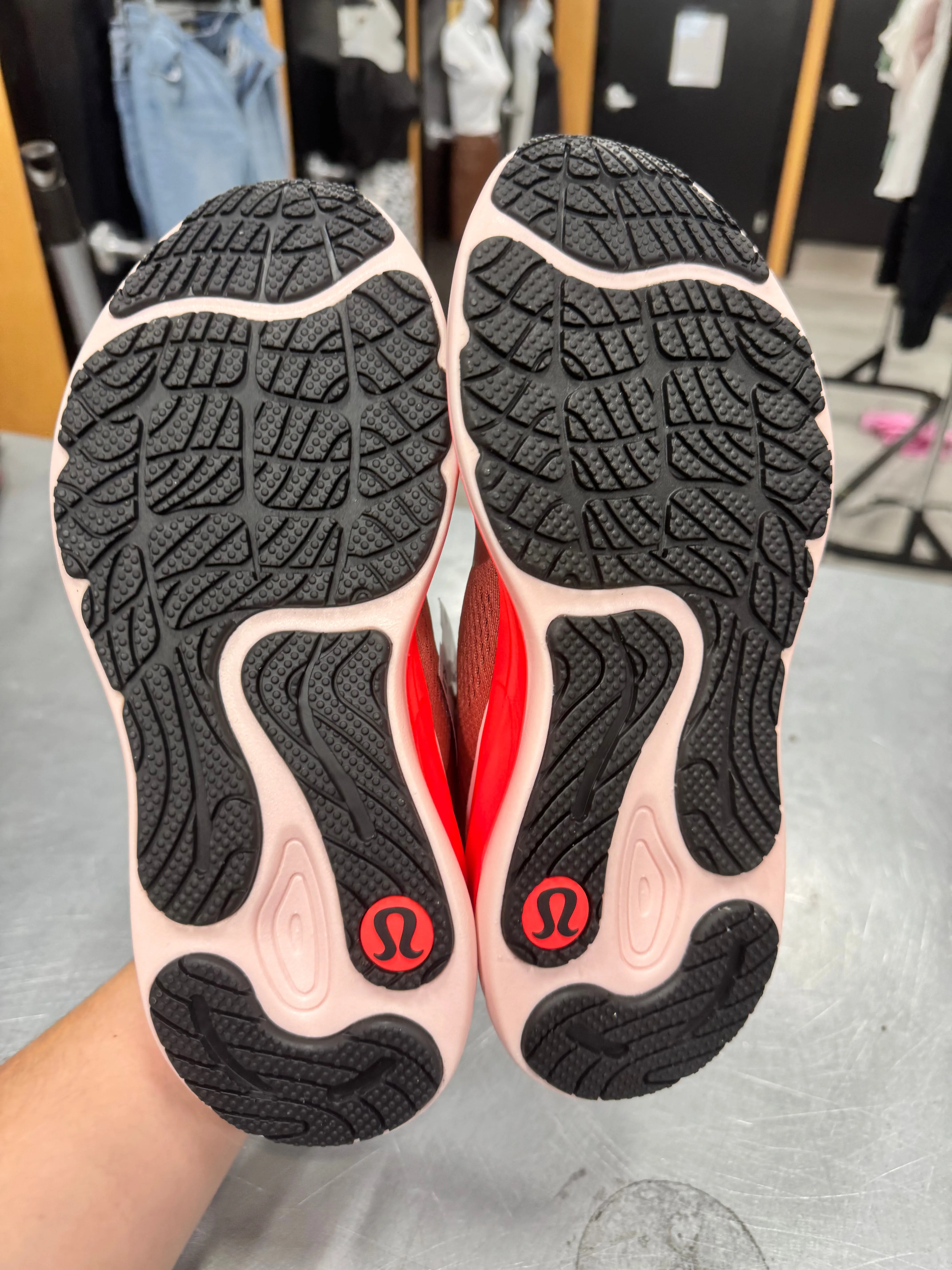 lululemon Athletic Shoes Womens 8 1712