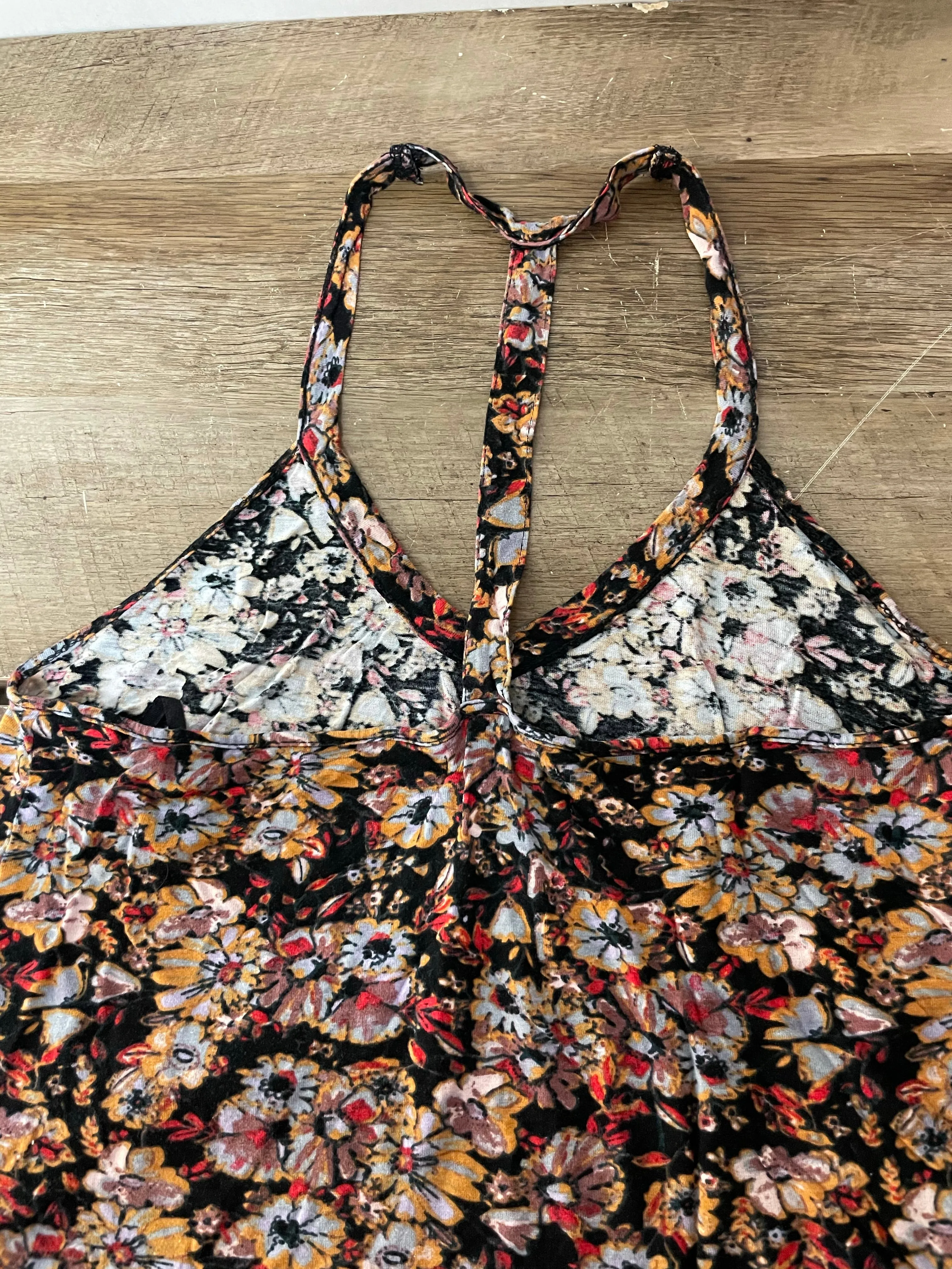 Womens Small ECOTE URBAN Outfitters Black Tank Top Floral Razorback Crop