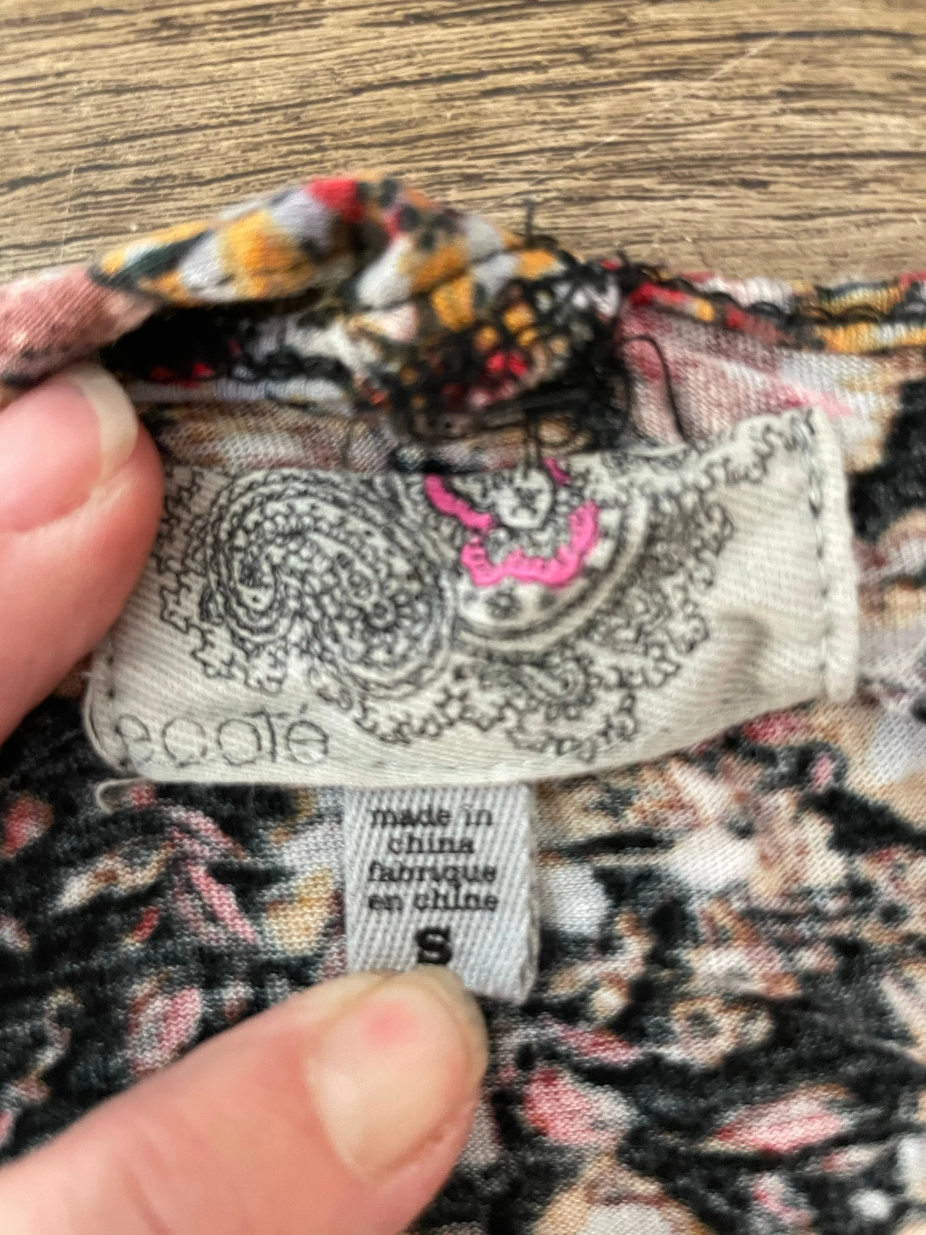 Womens Small ECOTE URBAN Outfitters Black Tank Top Floral Razorback Crop