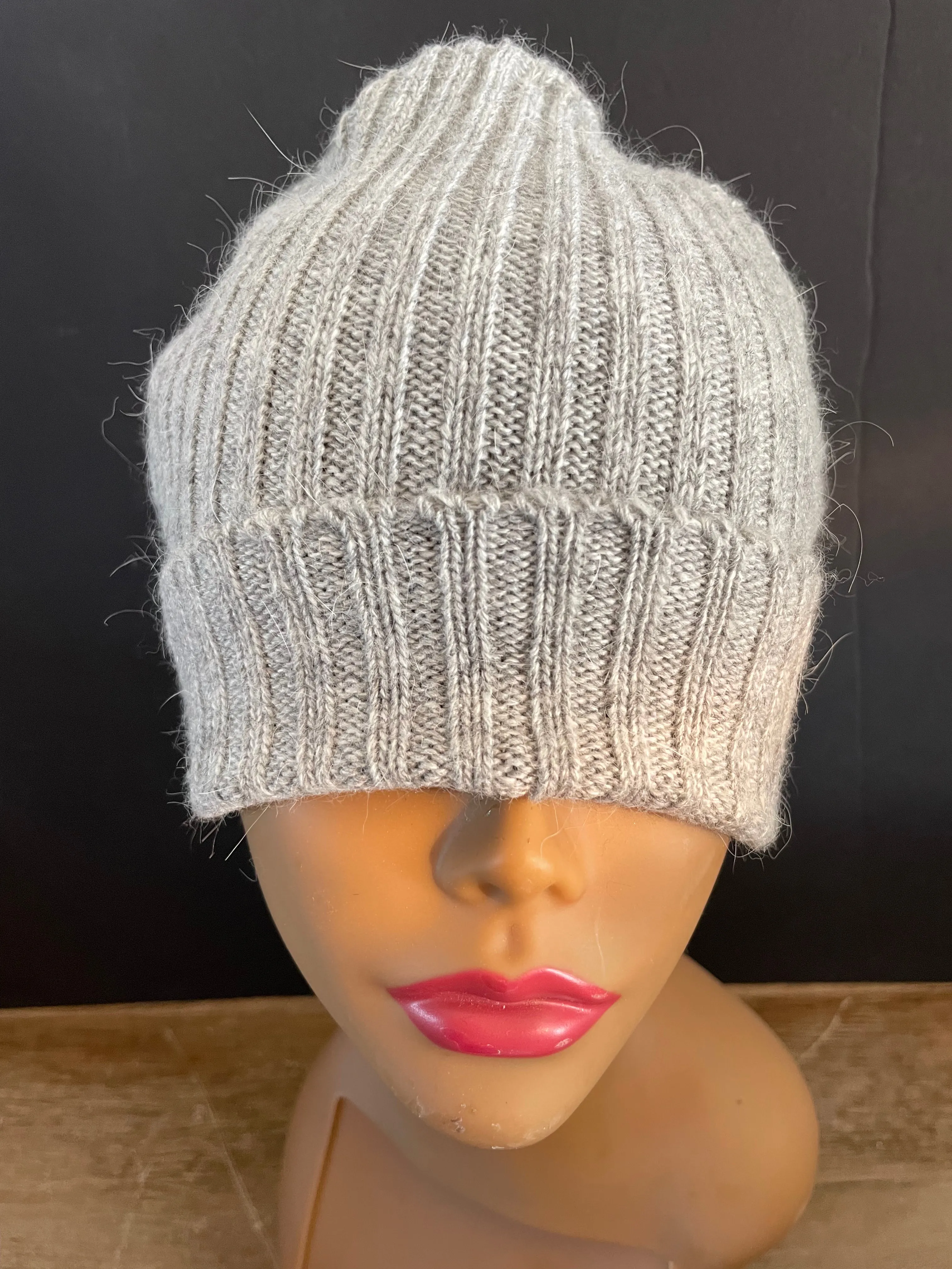 Womens/Juniors Lightweight Heather Gray Winter Beanie Stocking Hat Cap by H&M DIVIDED One Size